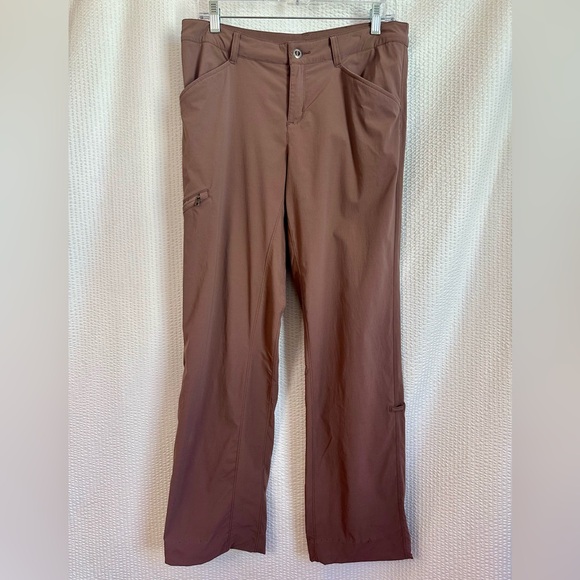 Patagonia Pants - Patagonia Quandary Women’s Brown Pants Size: 8